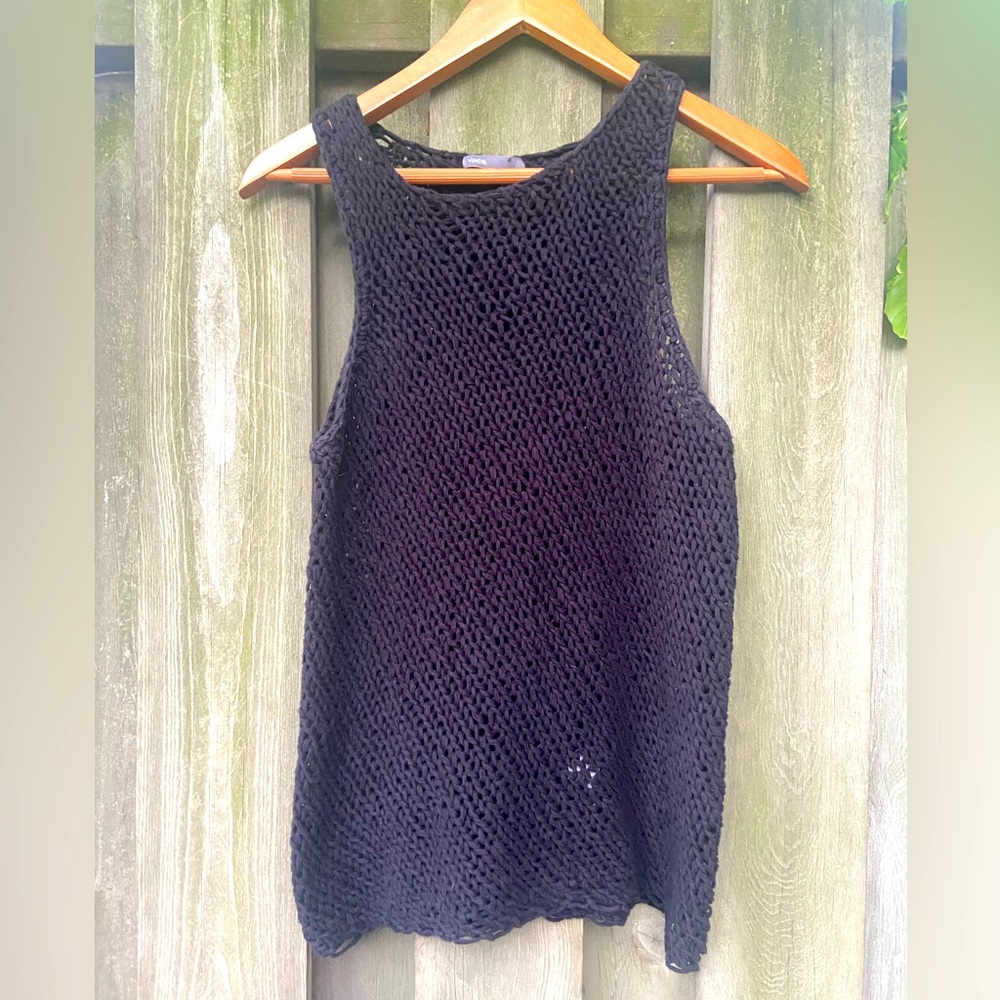 VINCE mesh knit top
